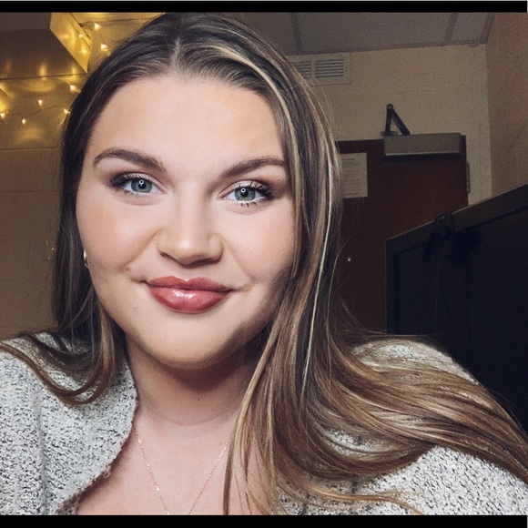 Meet your Posher, Charlotte - Picture 1 of 1